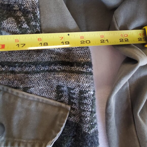 Mystree Women's small Olive Jacquared Aztec Front Twill Pleated Bomber Jacket - Picture 11 of 12